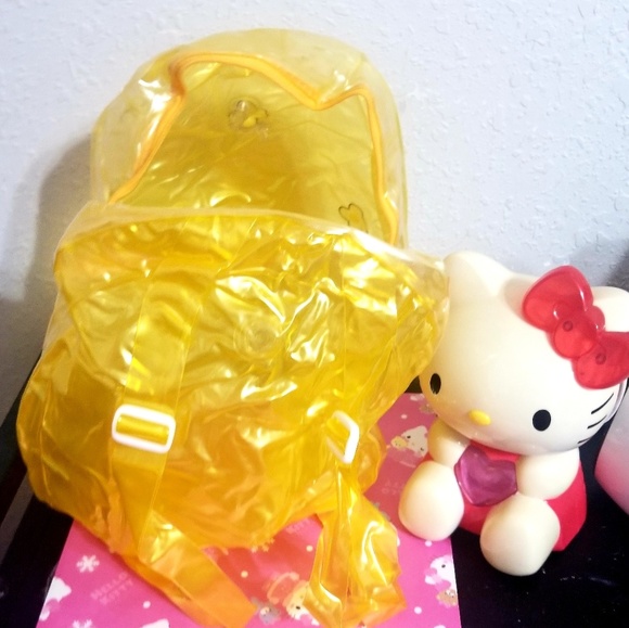 2/25 Inflatable 3D Plastic Bagpacks - Picture 3 of 8